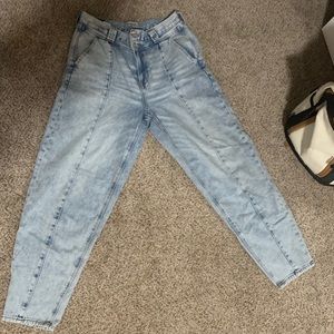 American Eagle Mom Jeans